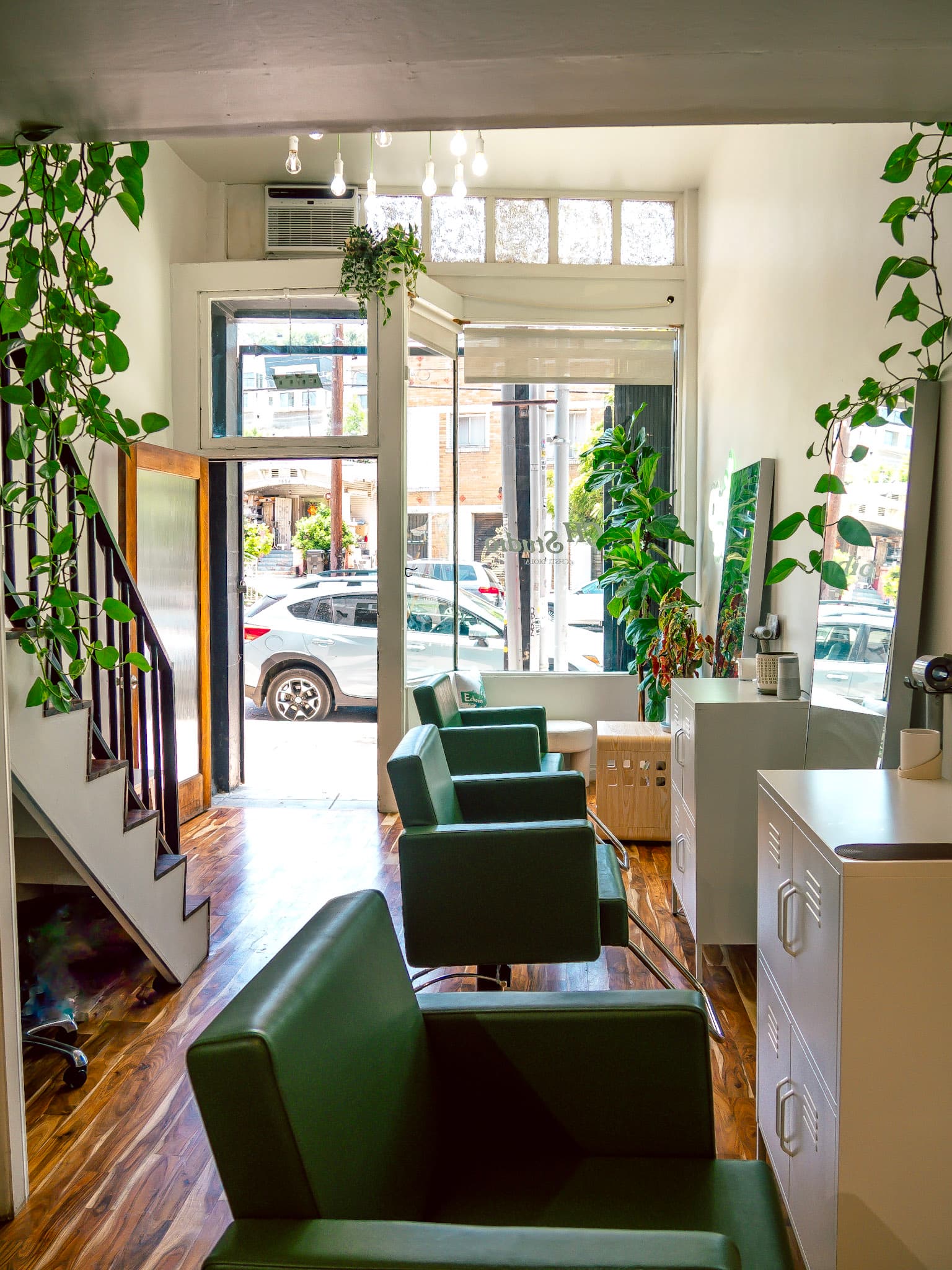 Private loft space in Echo Park salon! 2